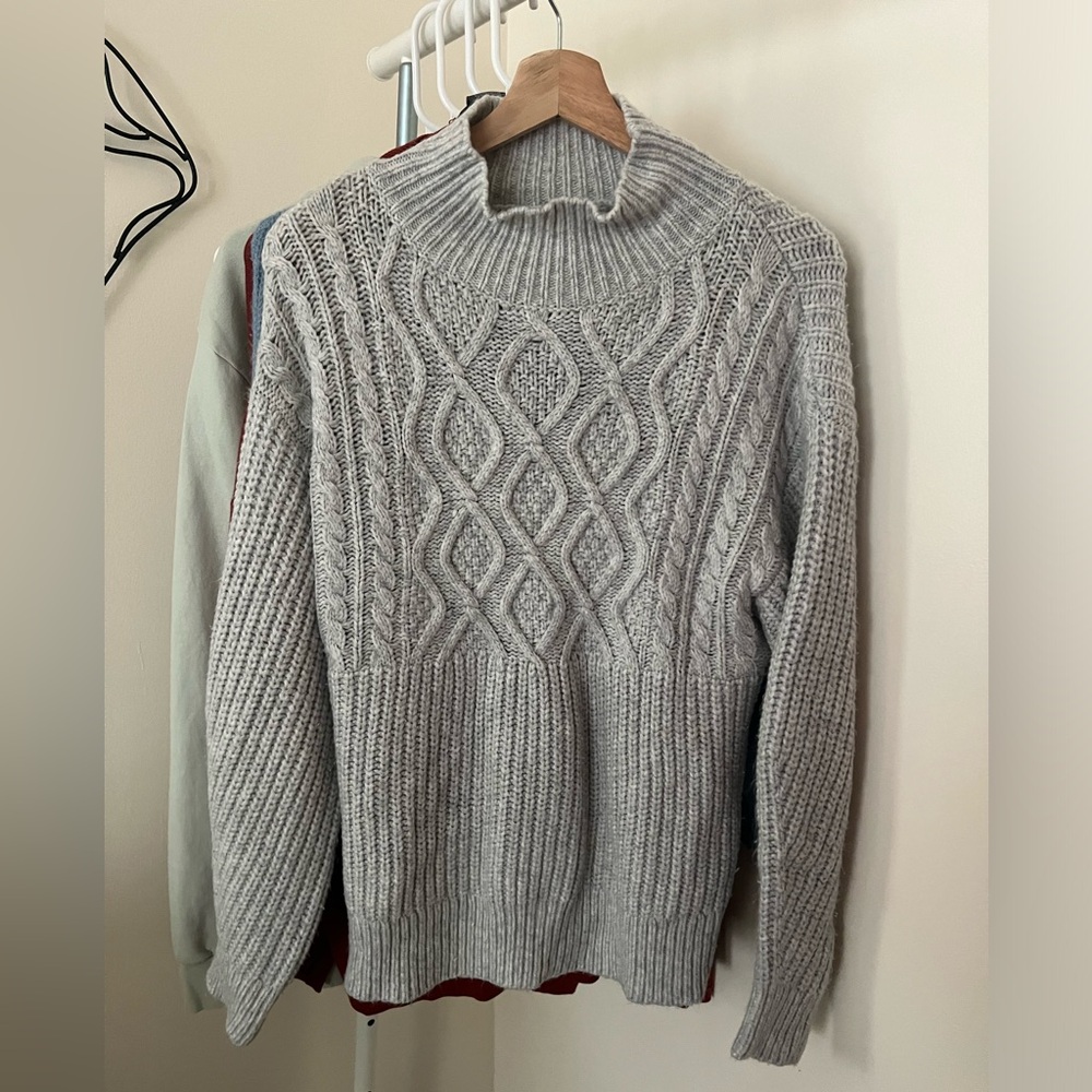 Sweater oversized